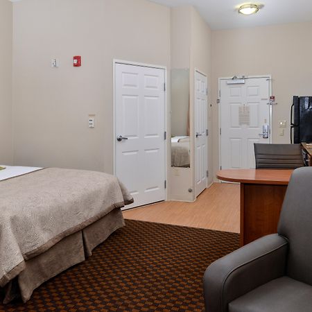 Candlewood Suites Turlock By Ihg Esterno foto