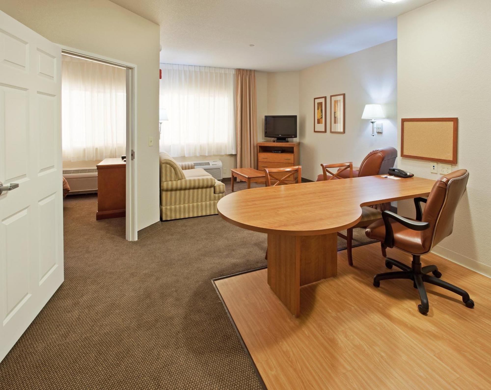 Candlewood Suites Turlock By Ihg Esterno foto