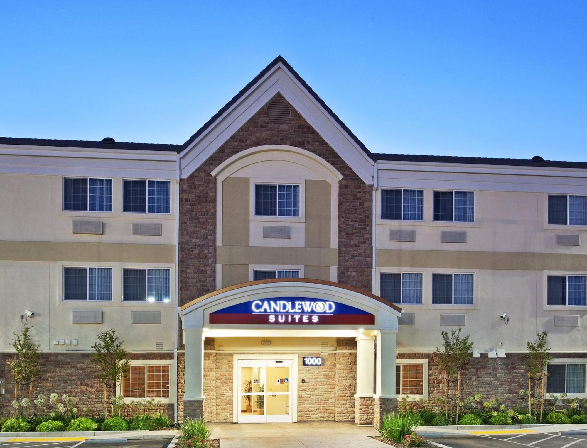 Candlewood Suites Turlock By Ihg Esterno foto
