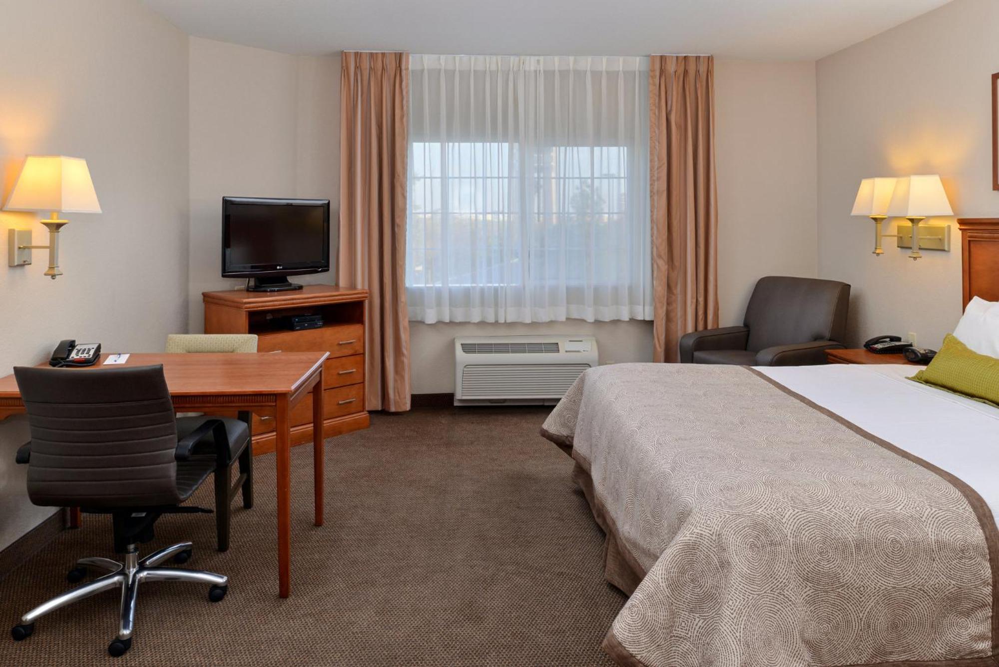 Candlewood Suites Turlock By Ihg Esterno foto